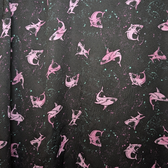 Like New Torrid Universal Jaws Georgette Blouse Shark Print - Picture 8 of 11
